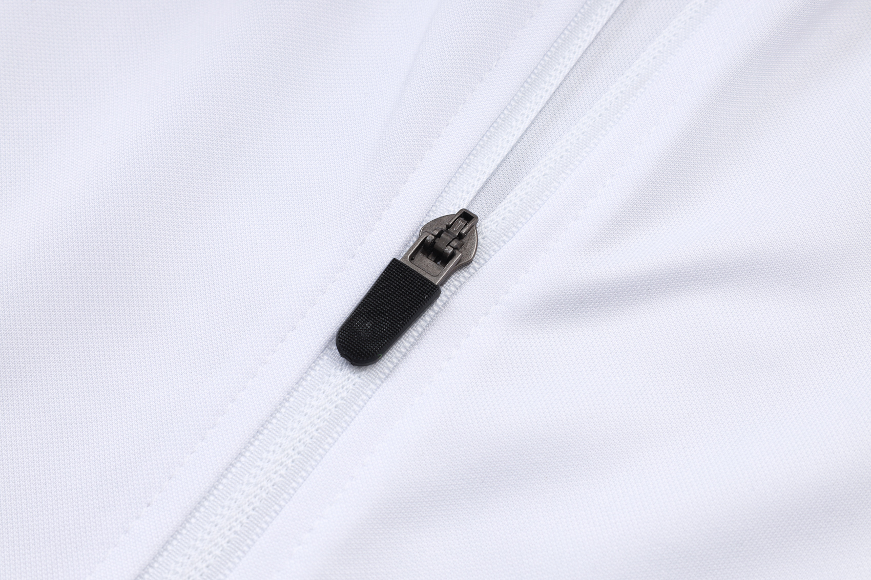 Chelsea Training Kit (Jacket+Pants) White 2025/26 - Image 3