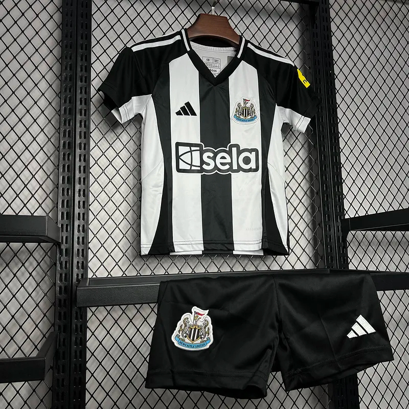 Newcastle United Football Jersey Home Kids Kit Jersey+Shorts 2024/25 - Image 3