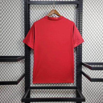 Alternative view of Manchester United Retro Home Football Jersey Shirt 2016/17