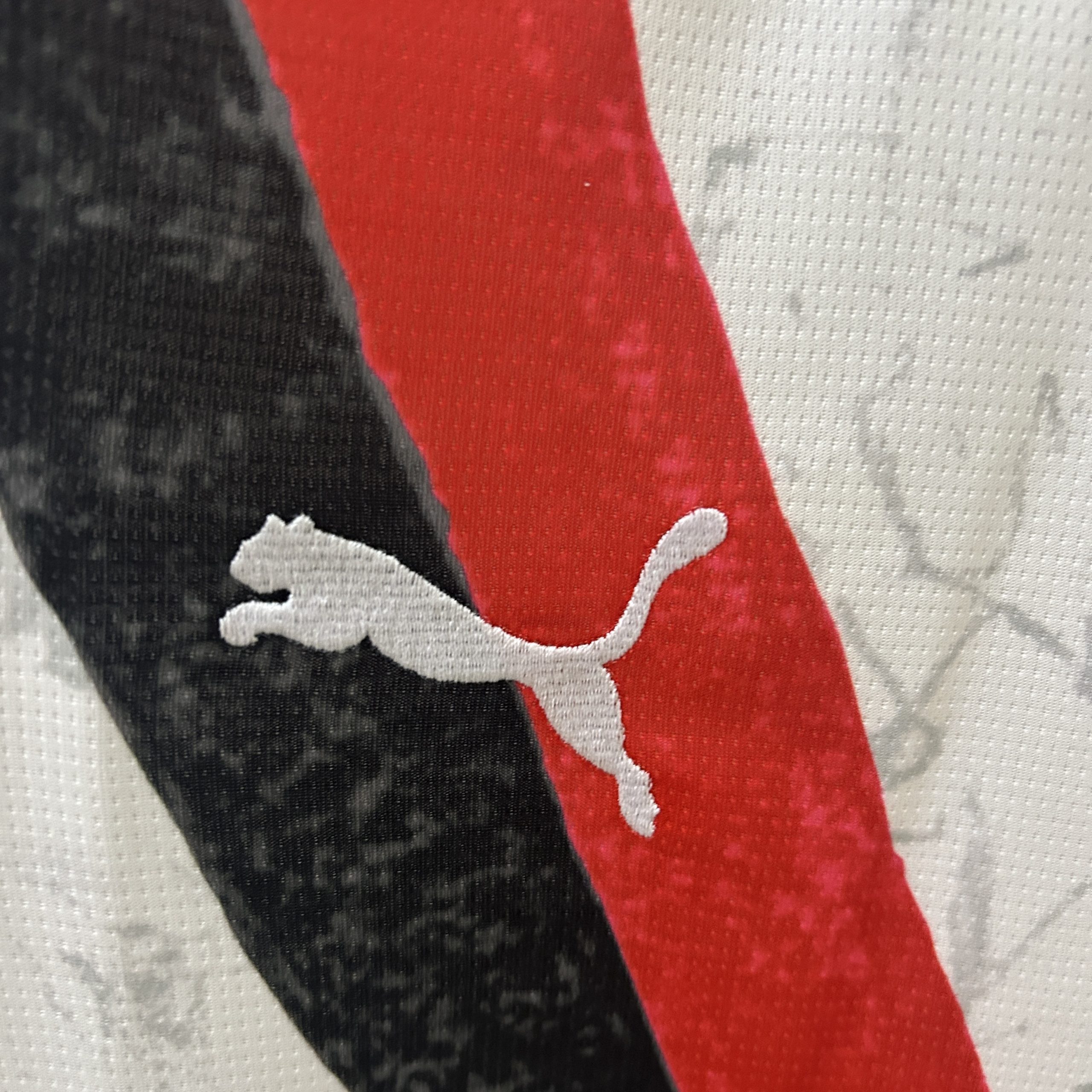 Manchester City Away Football Jersey Shirt 2025/26 - Image 4