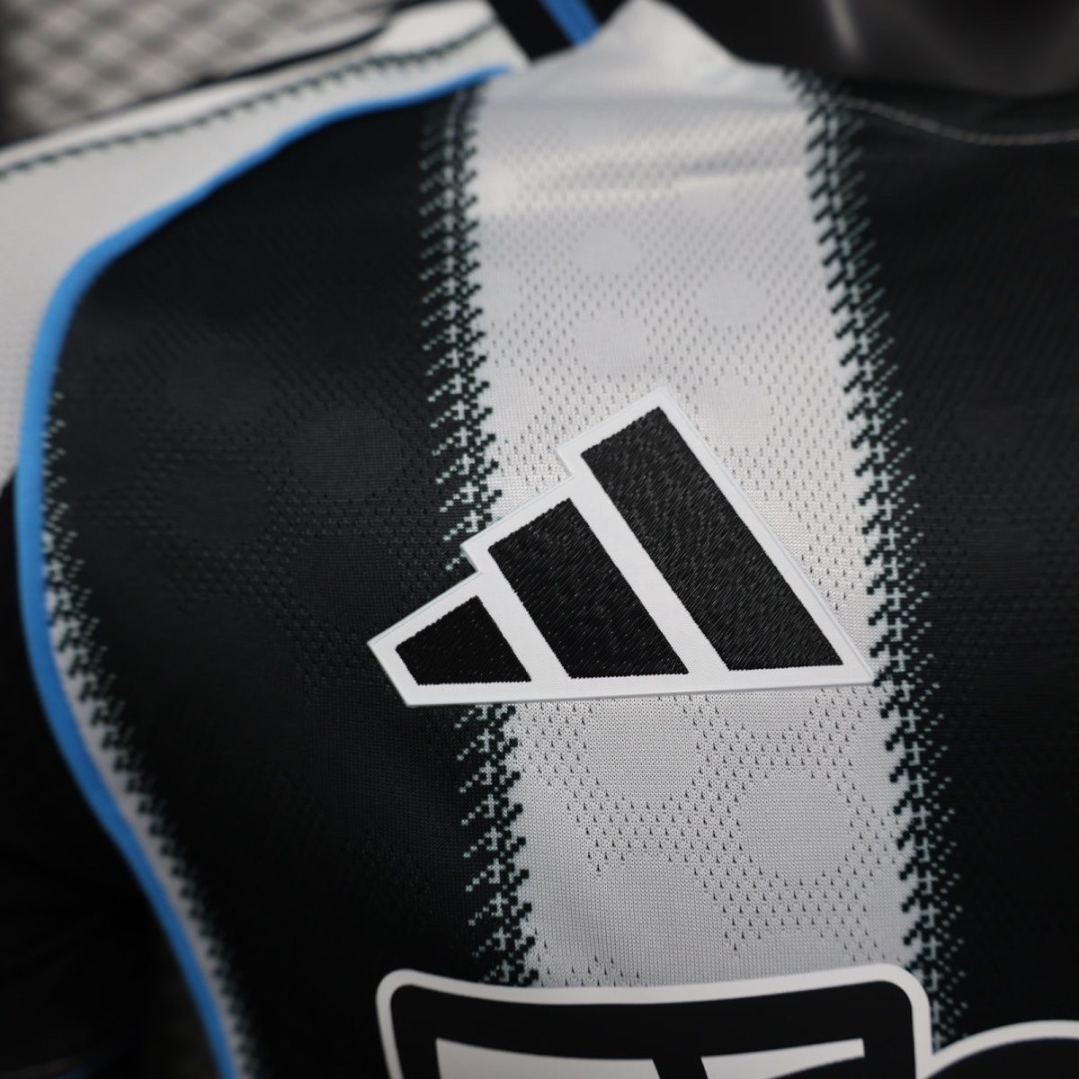 Newcastle United Football Jersey Home Shirt 2025/26 - Image 4