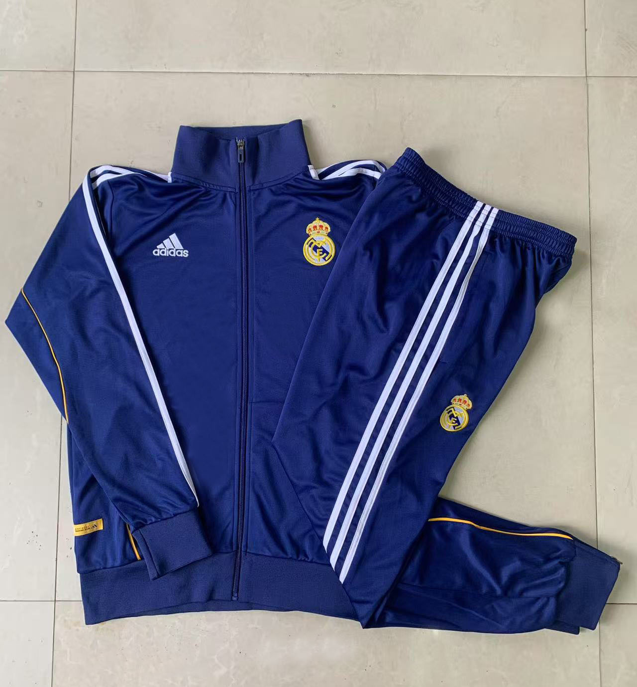 Kids Real Madrid Training Kit (Jacket+Pants) Royalblue 2025/26 - Image 2