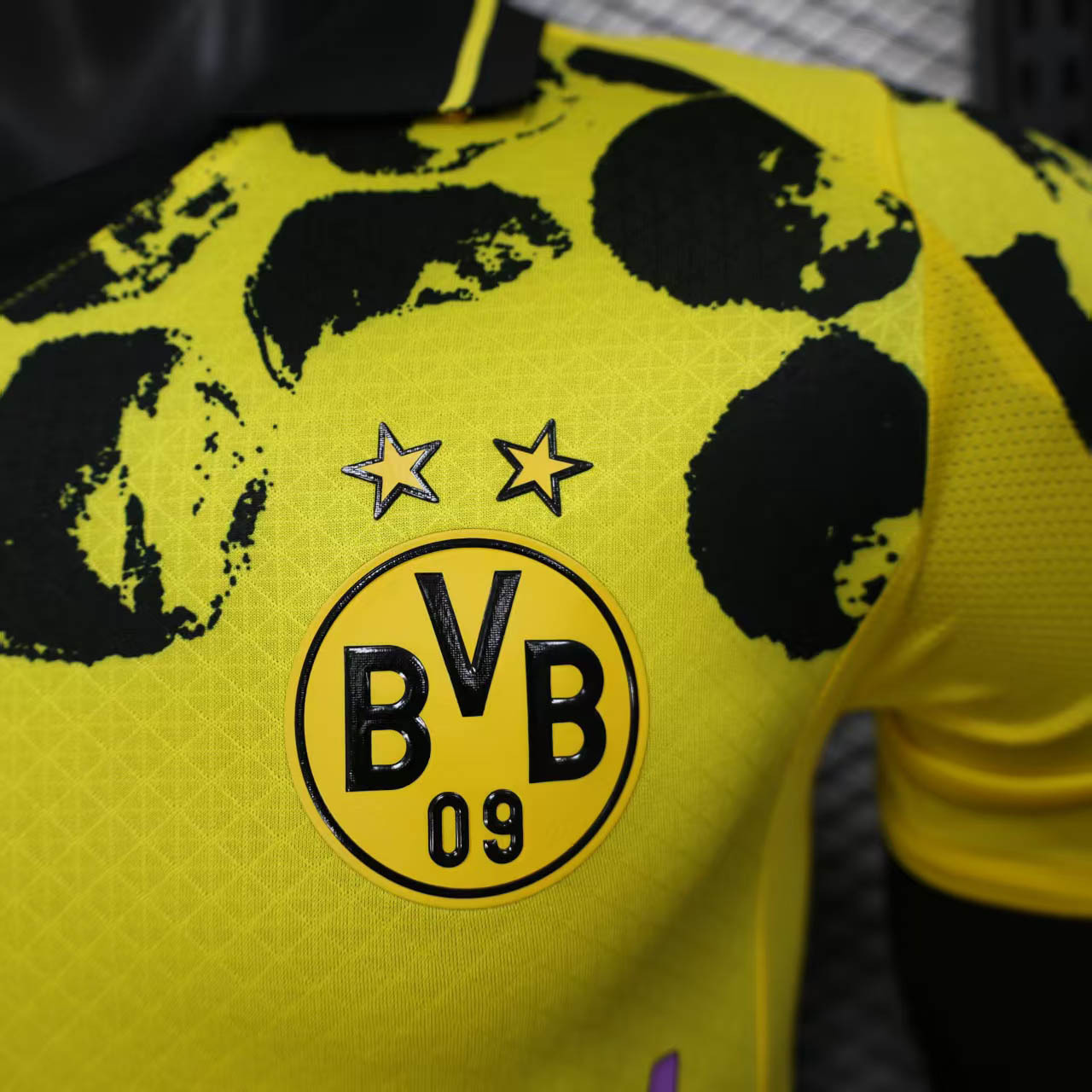 Borussia Dortmund Special Jersey Player Version 2025/26 - Image 5