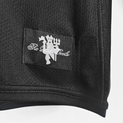 Alternative view of Manchester United Retro Away Football Jersey Shirt 2007/08