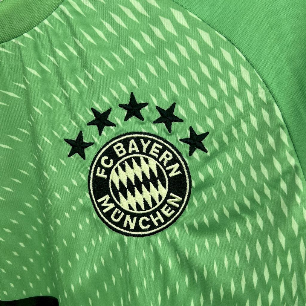 Bayern Munich Soccer Jersey Green Goalkeeper Shirt 2025/26 - Image 5