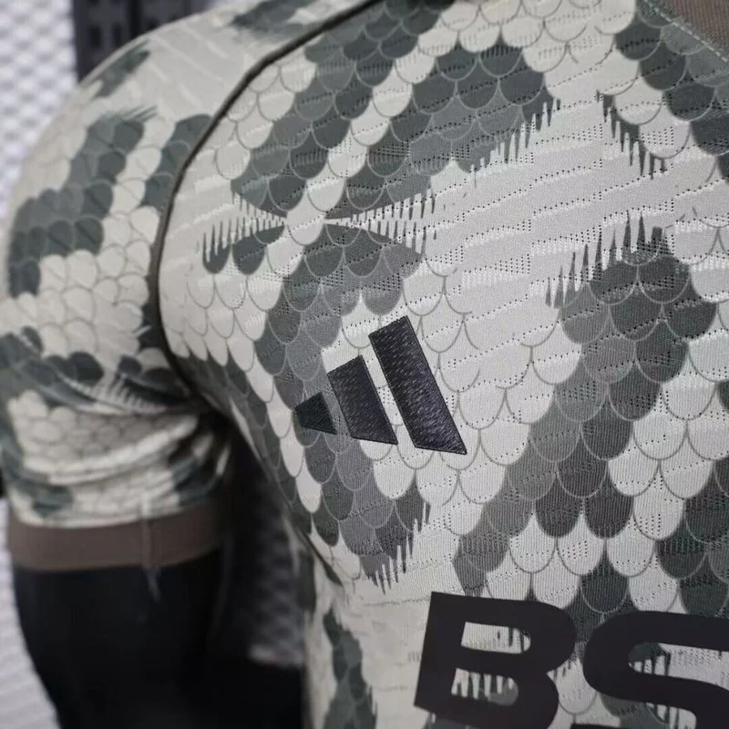 Bayern Munich Soccer Jersey Special Edition Shirt 2025/26 - Image 3