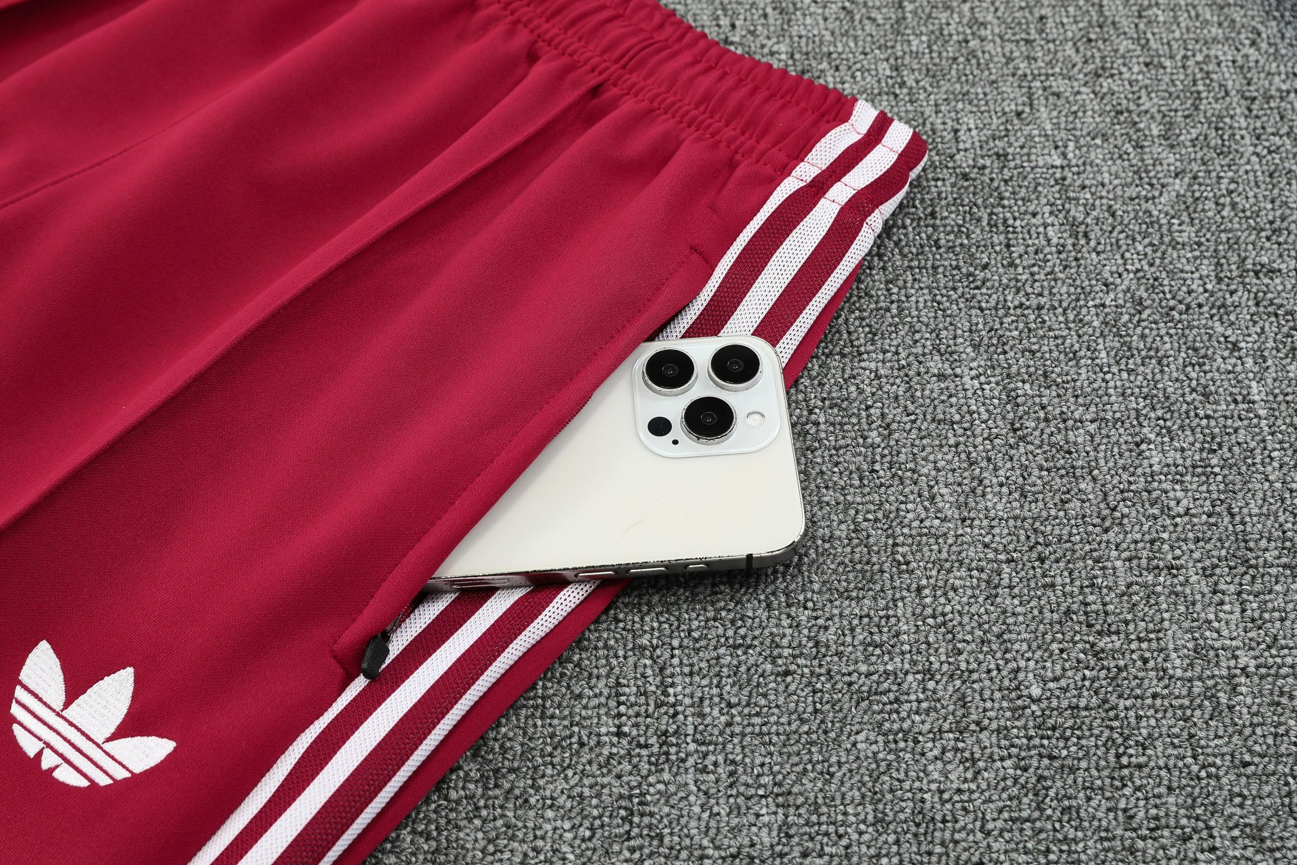 Bayern Munich Training Kit (Jacket+Pants) Red 2025/26 - Image 3
