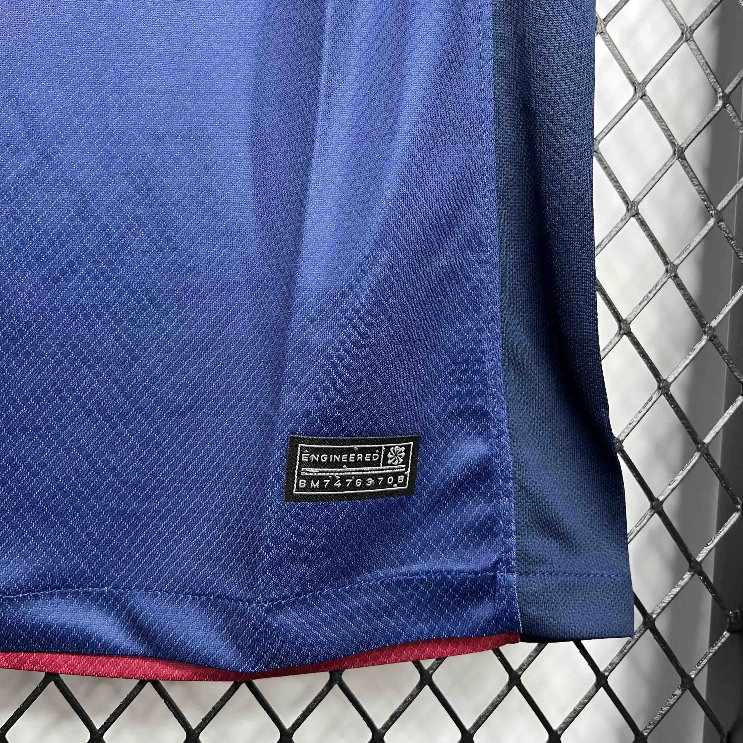 Barcelona Home Women's Soccer Jersey 2024/25 - Image 4