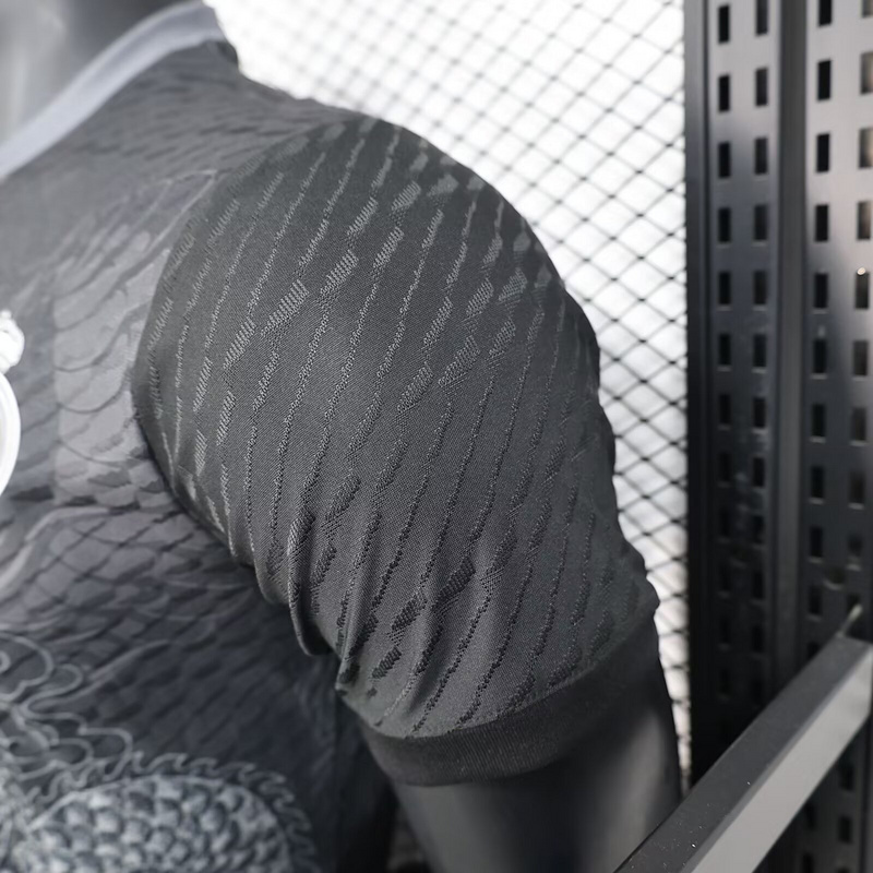 Real Madrid Soccer Jersey Dragon Special Edition Shirt 2025/26 - Image 4