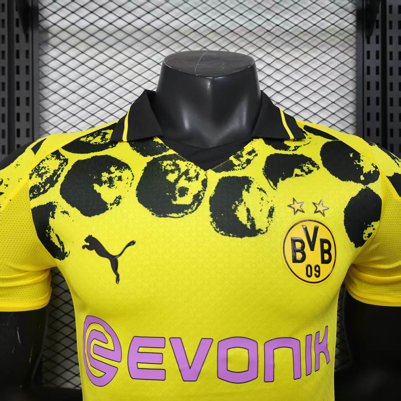 Borussia Dortmund Special Jersey Player Version 2025/26 - Image 3