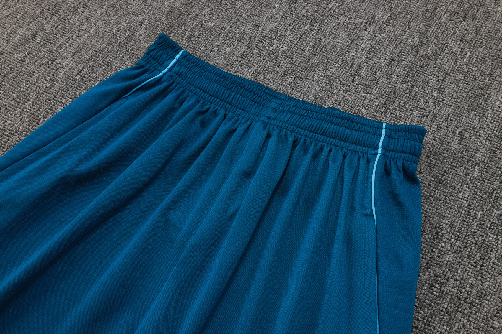 Juventus Training Kit (Sweatshirt+Pants) Indigo Blue 2025/26 - Image 5