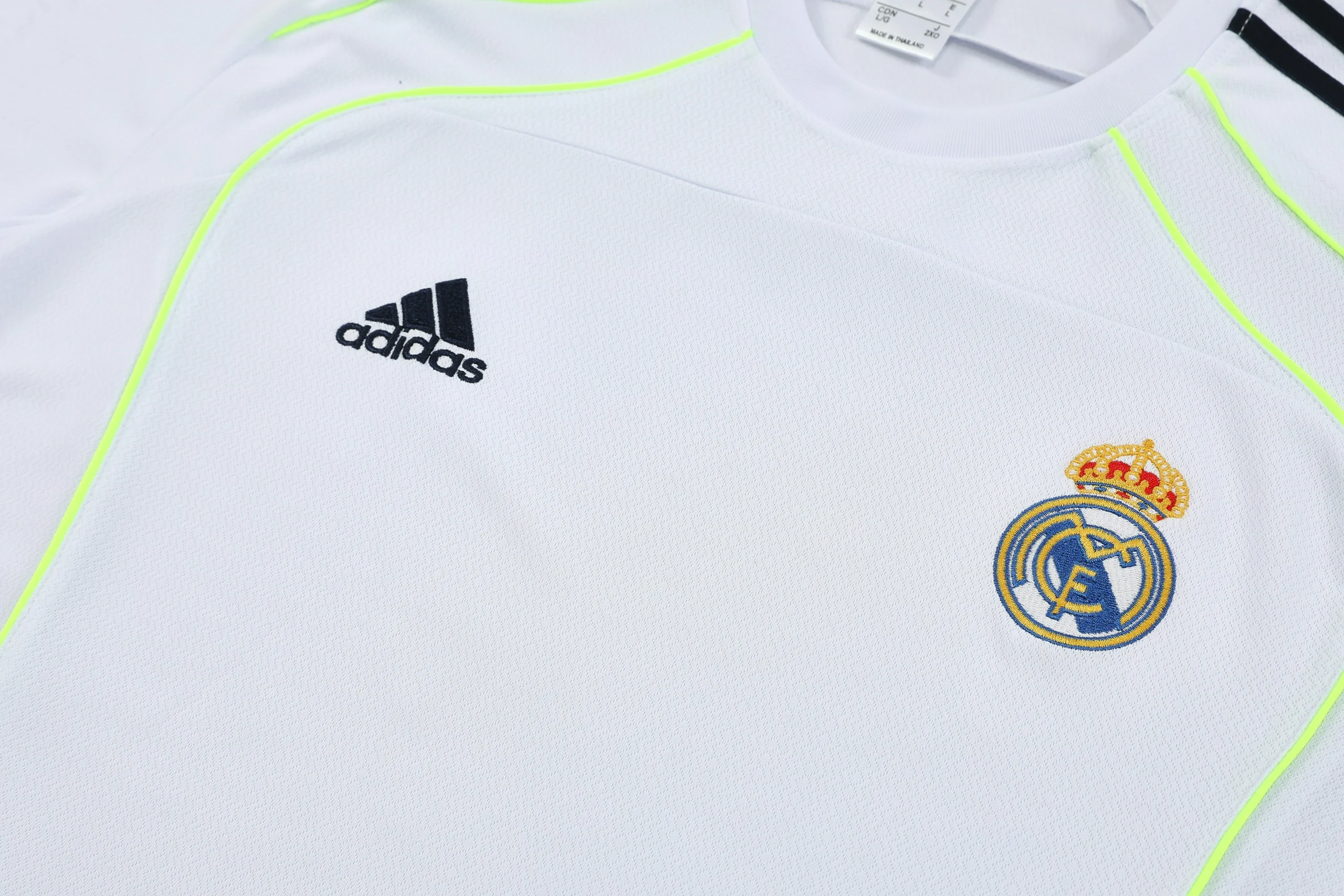 Real Madrid Training Jersey Kit White 2025/26 - Image 5