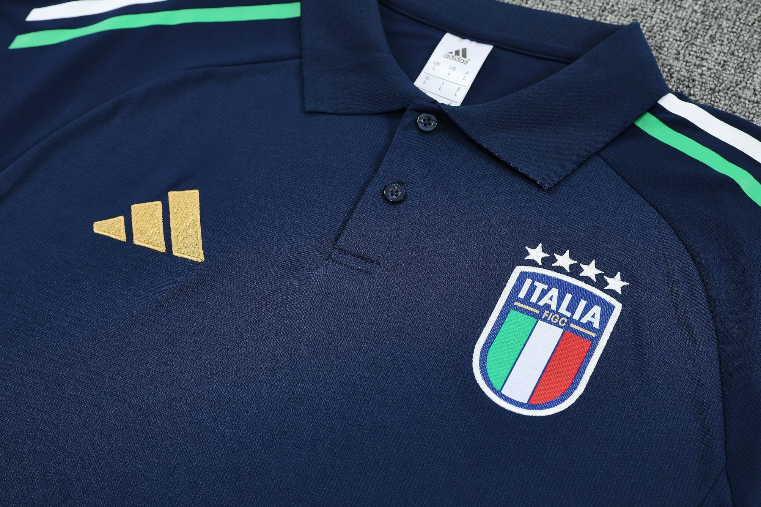 Italy Retro Training Kit (Polo+Pants) 2025 - Image 4