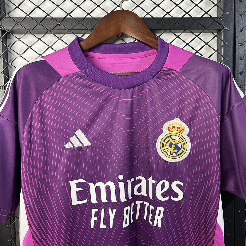 Real Madrid Football Jersey Goalkeeper Custom Shirt 2025/26 - Image 3