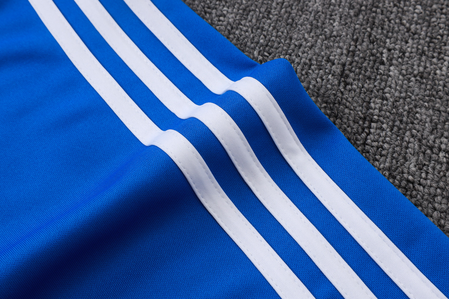 Manchester United Training Kit (Jacket+Pants) Blue 2025/26 - Image 2