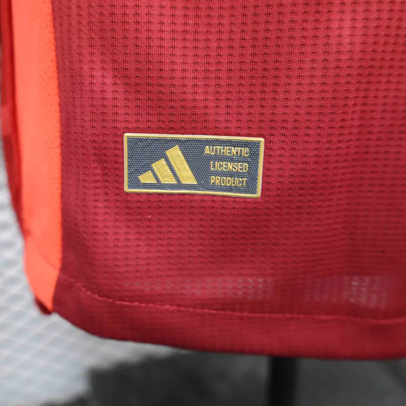 Manchester United Home Football Jersey Shirt 2024/25 - Image 4