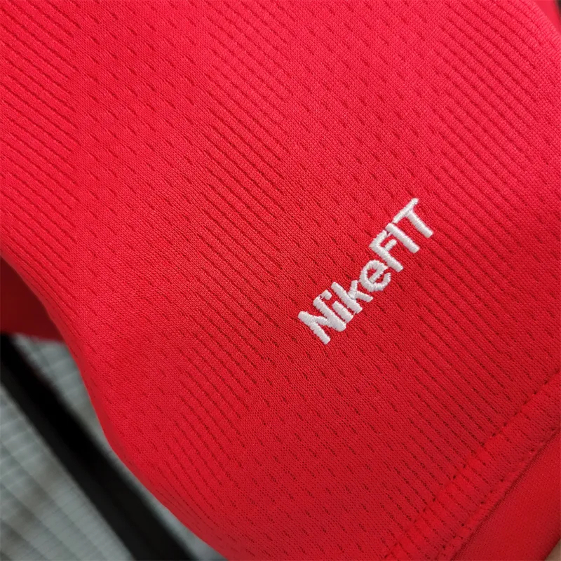 Manchester United Retro Home Long Sleeve Football Jersey Shirt 2007/08 - Image 4