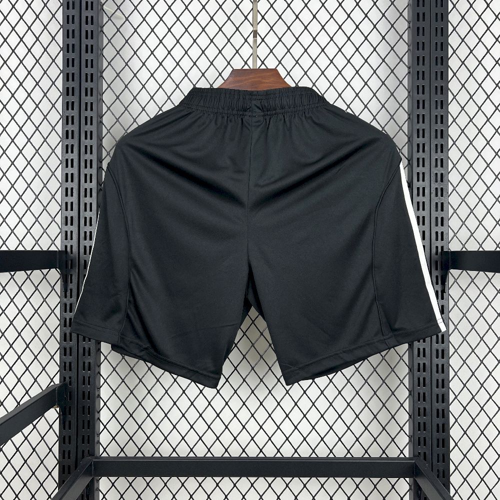 Manchester United Home Football Jersey Shorts 2025/26 - Image 3