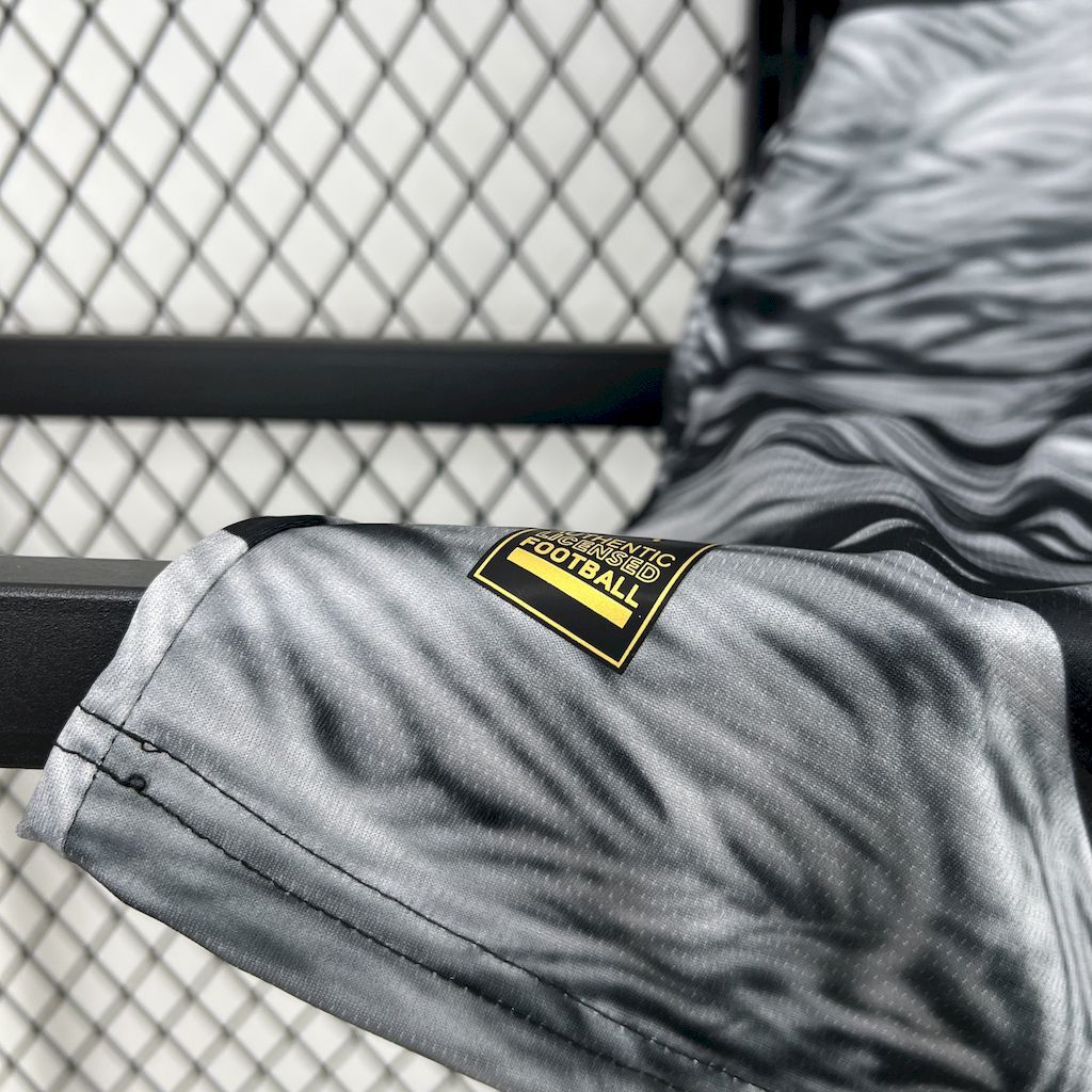 Manchester City Special Edition Football Jersey Shirt 2025/26 - Image 6