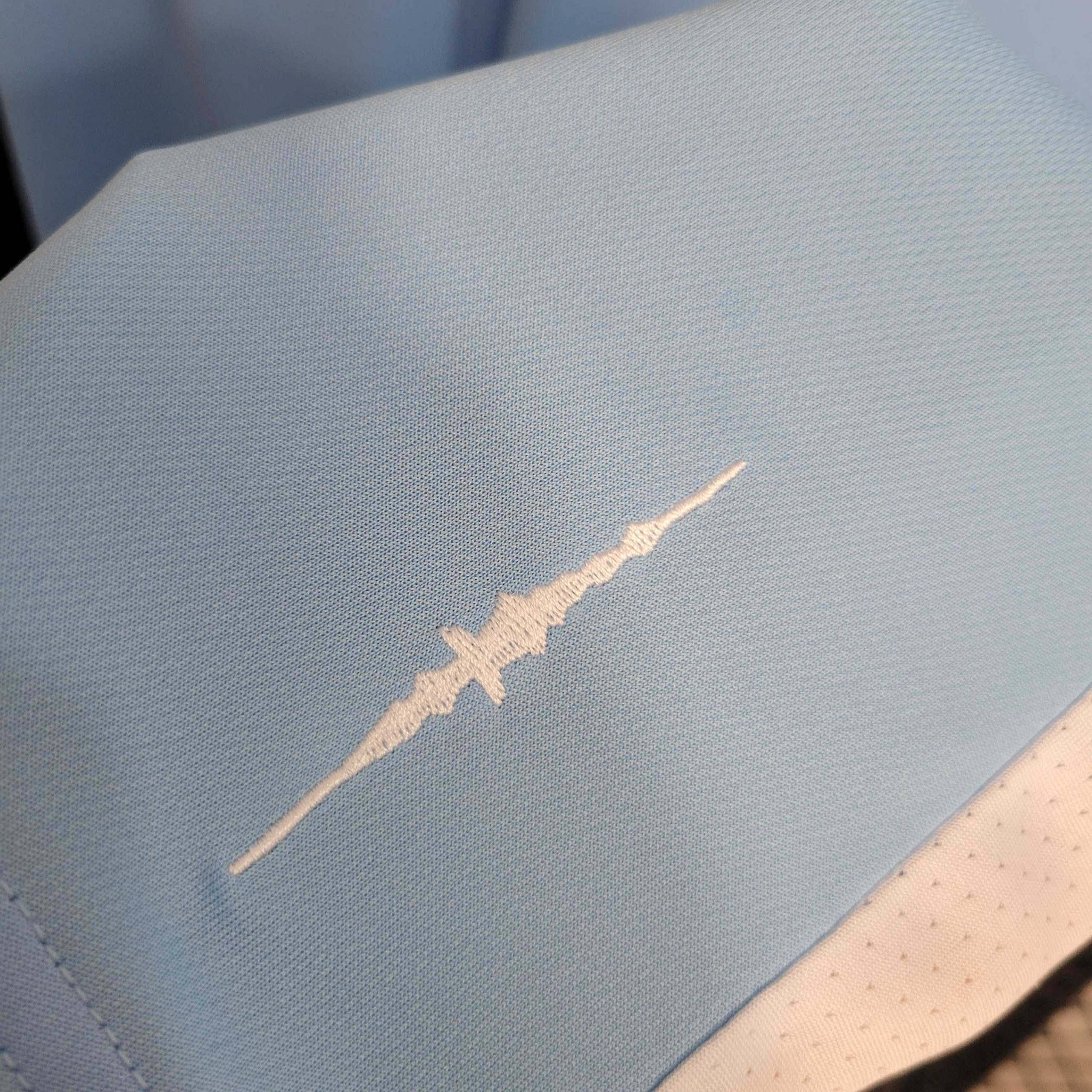 Manchester City Retro Home Football Jersey Shirt 2011/12 - Image 6