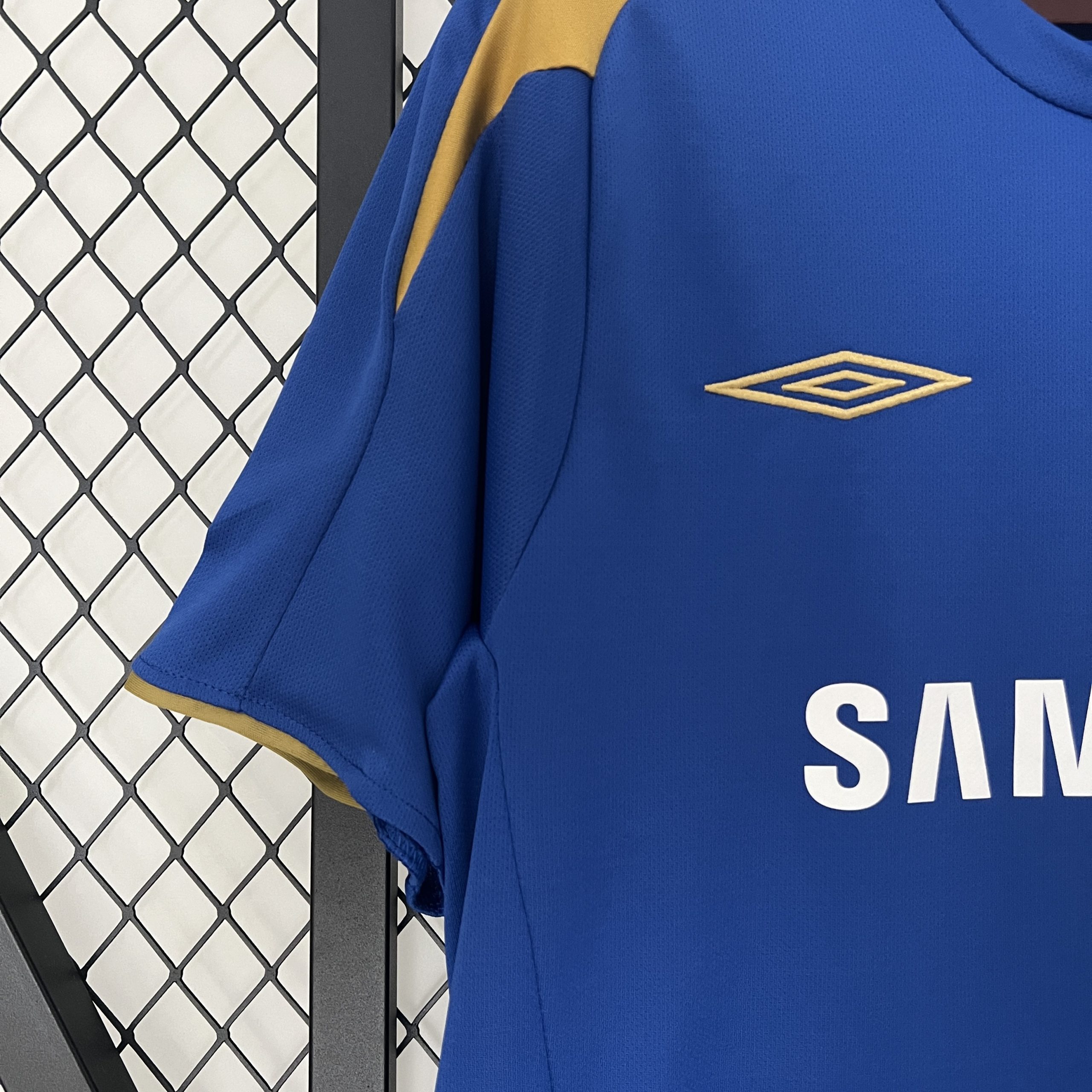 Chelsea Retro Football Jersey Home Shirt 2005-06 - Image 5