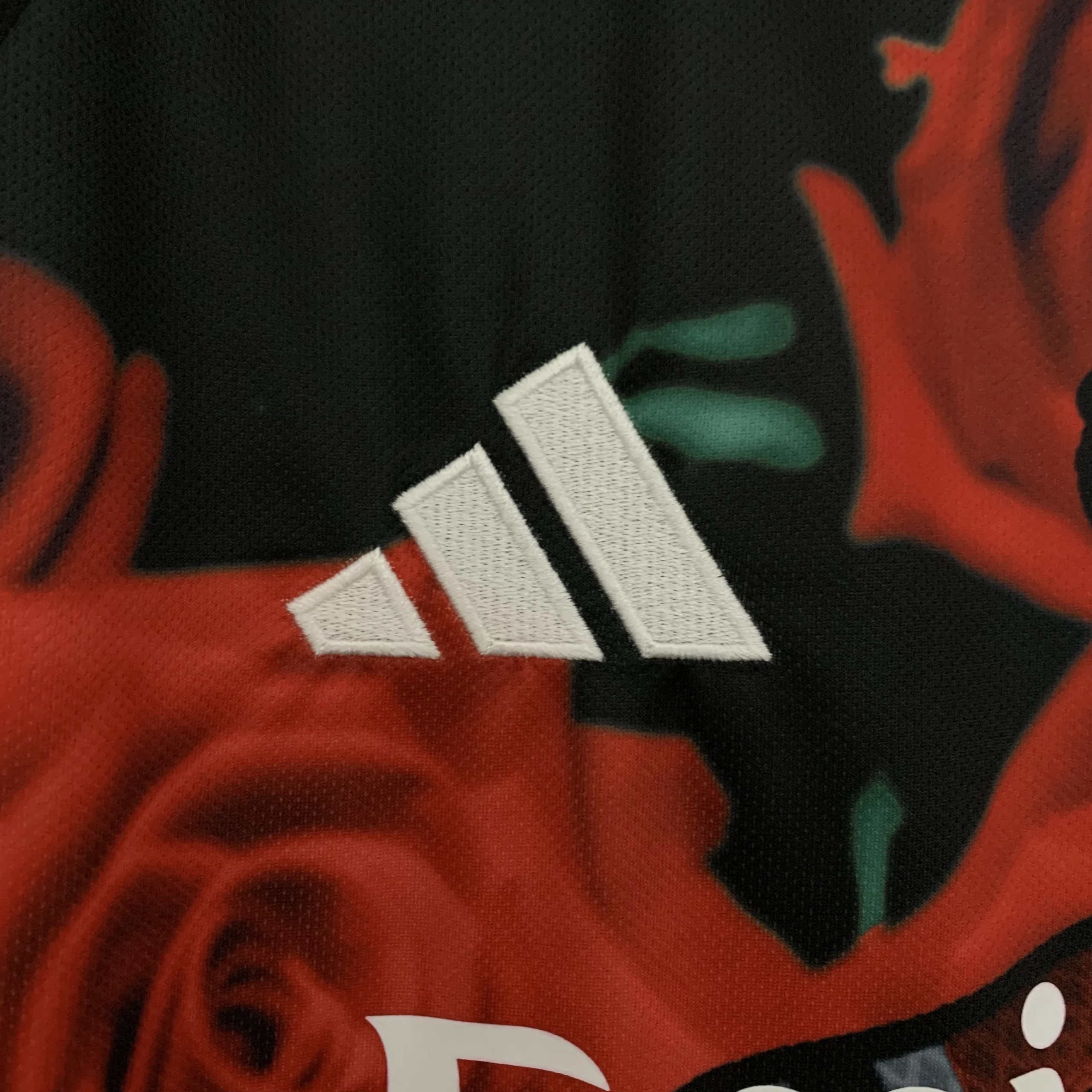Real Madrid Soccer Jersey Rose & Snake Special Edition Custom Shirt 2025/26 - Image 4