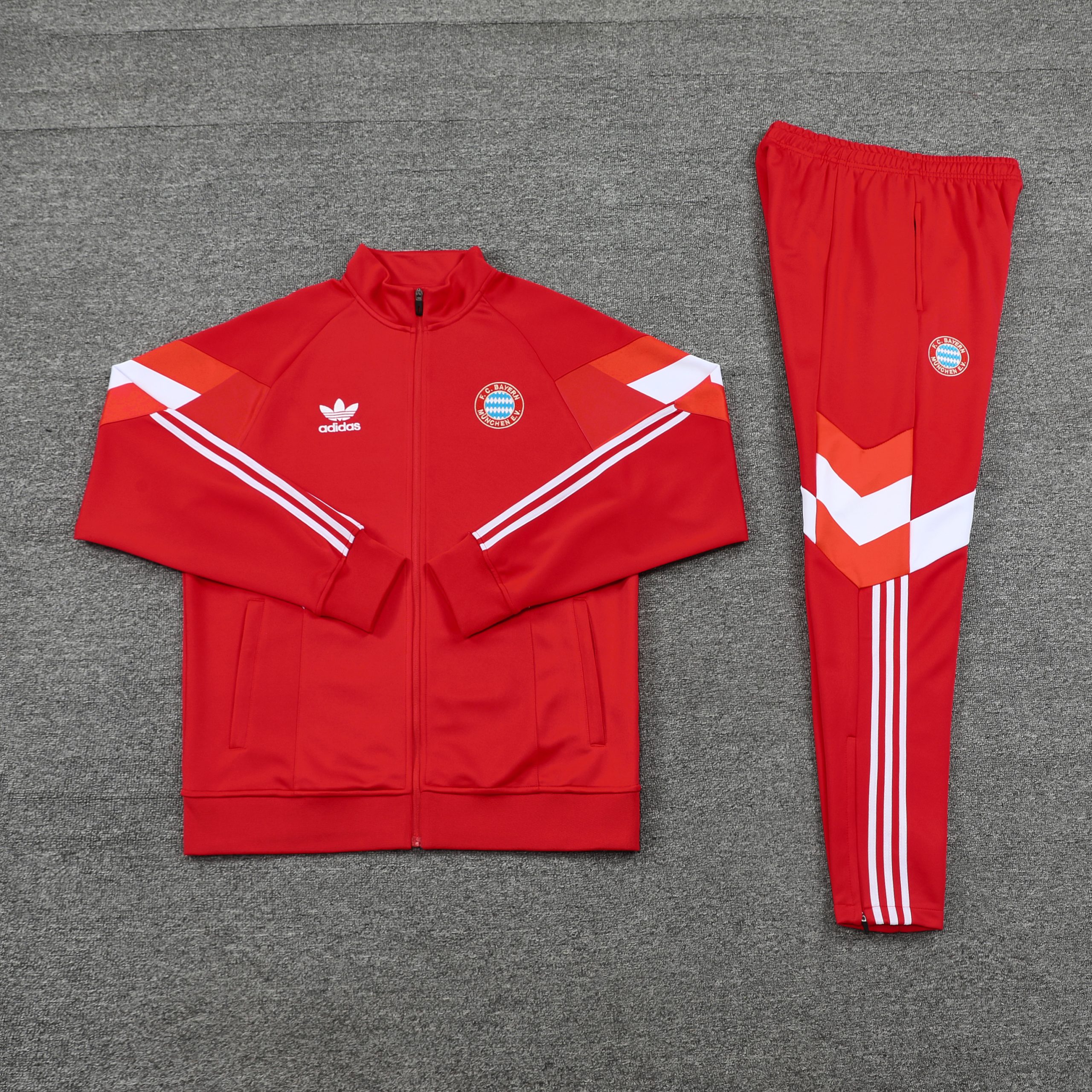 Bayern Munich Training Kit (Jacket+Pants) Red 2025/26 - Image 6