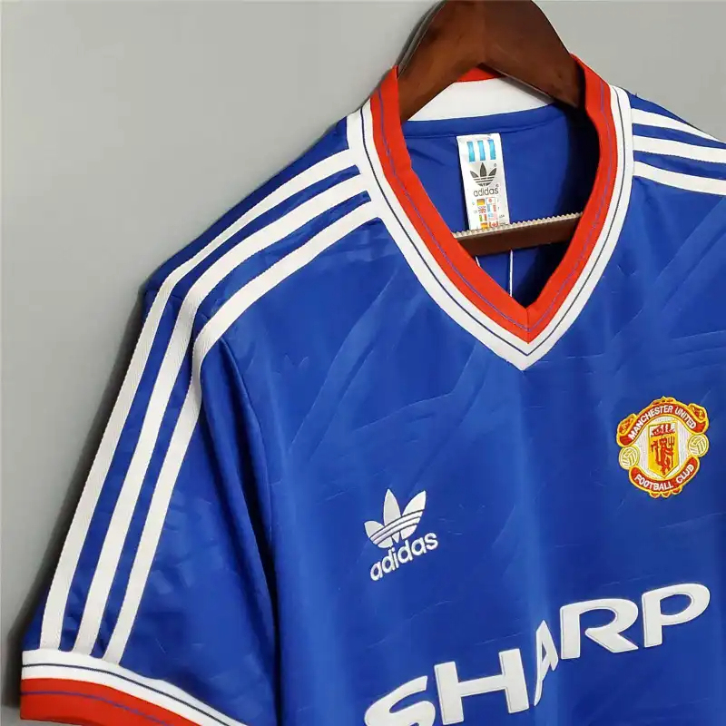 Manchester United Retro Home Football Jersey Shirt 1986/88 - Image 4