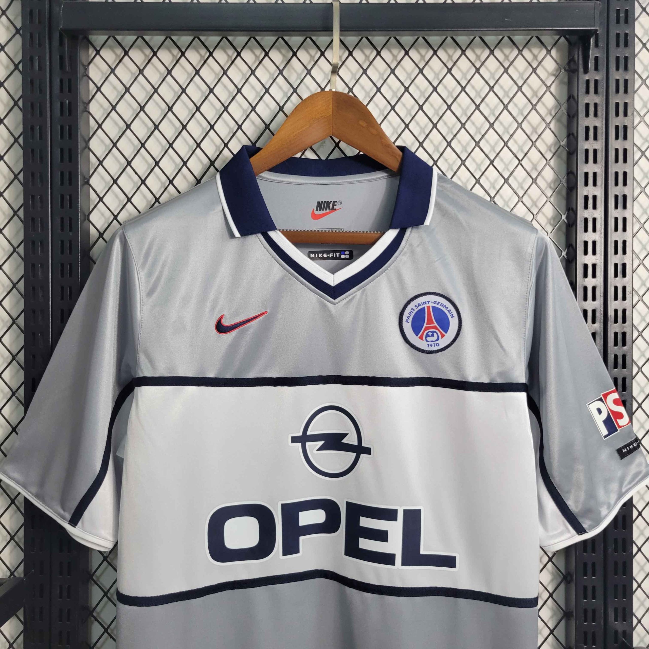 PSG Retro Jersey Away Soccer Shirt 1999/01 - Image 3