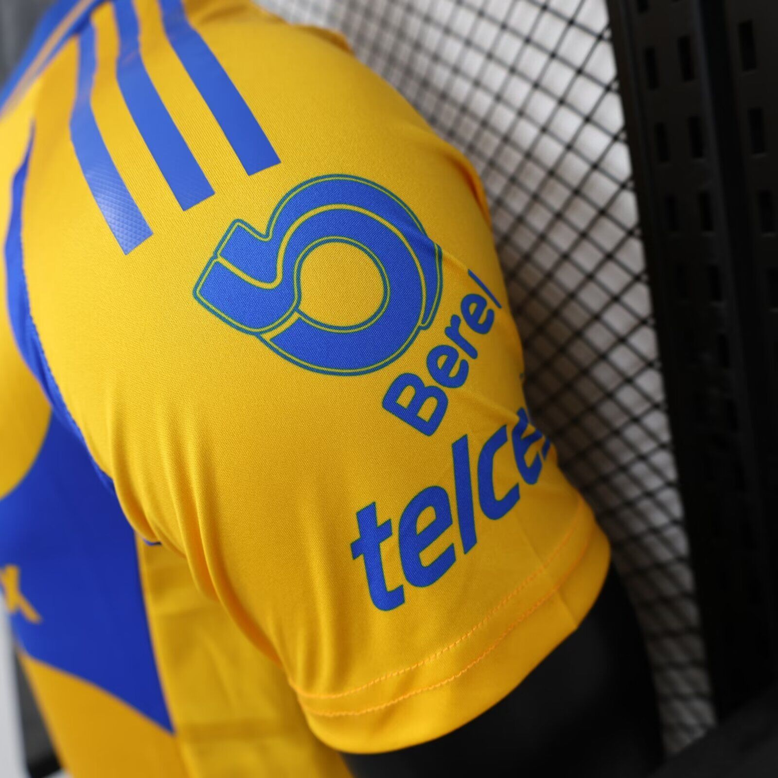 Tigres UANL Soccer Jersey Home Shirt 2024/25 - Image 5