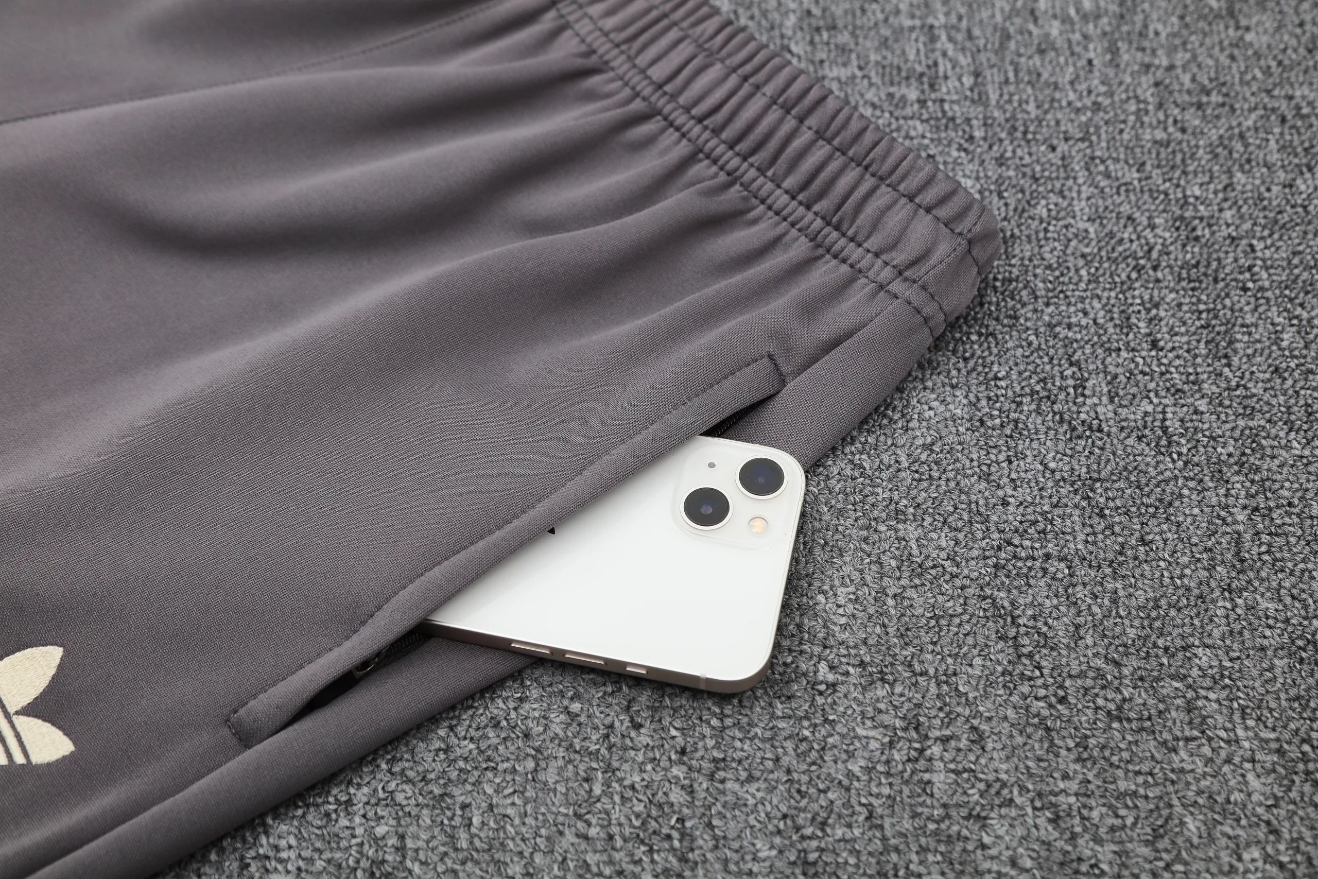 Real Madrid Training Kit (Jacket+Pants) 2025/26 - Image 4