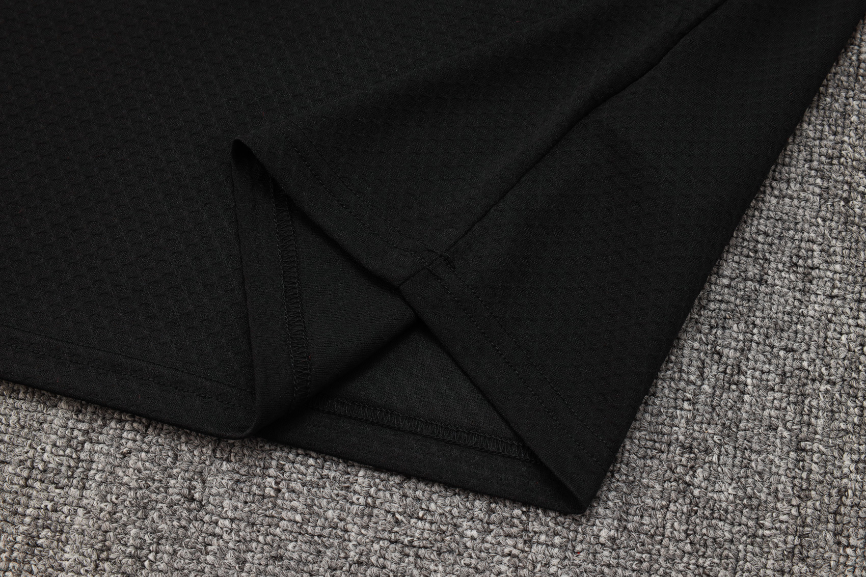 Manchester United Training Jersey Kit Black 2025/26 - Image 6