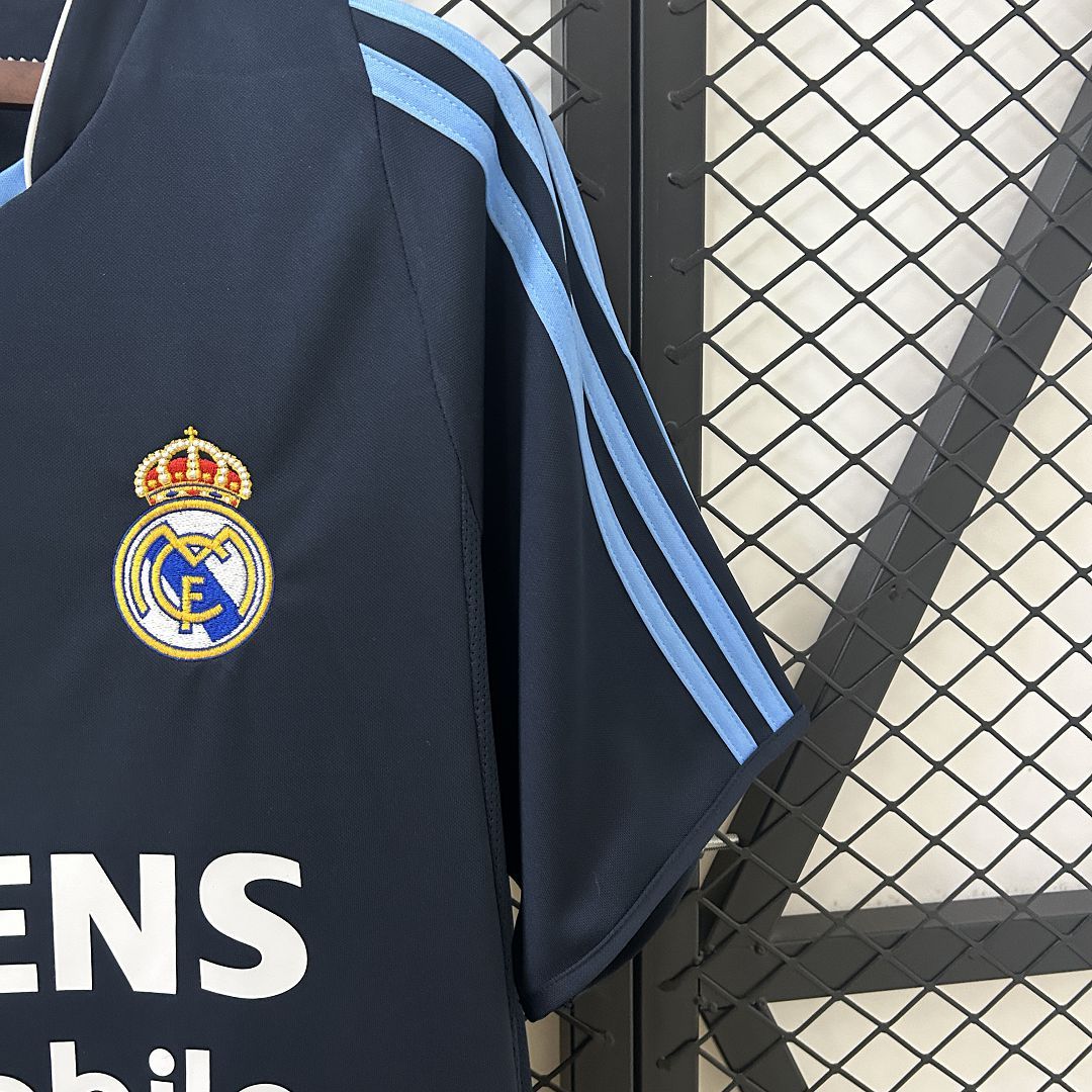 Real Madrid Retro Jersey Away Custom Soccer Shirt 2003/04 - Image 4