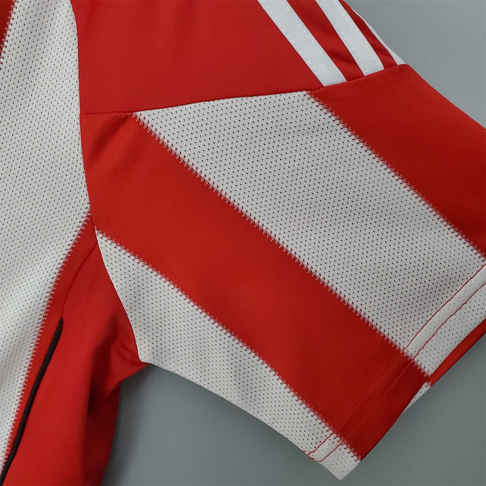 Bayern Munich Retro Jersey Home Soccer Shirt 2010-2011 - Image 4