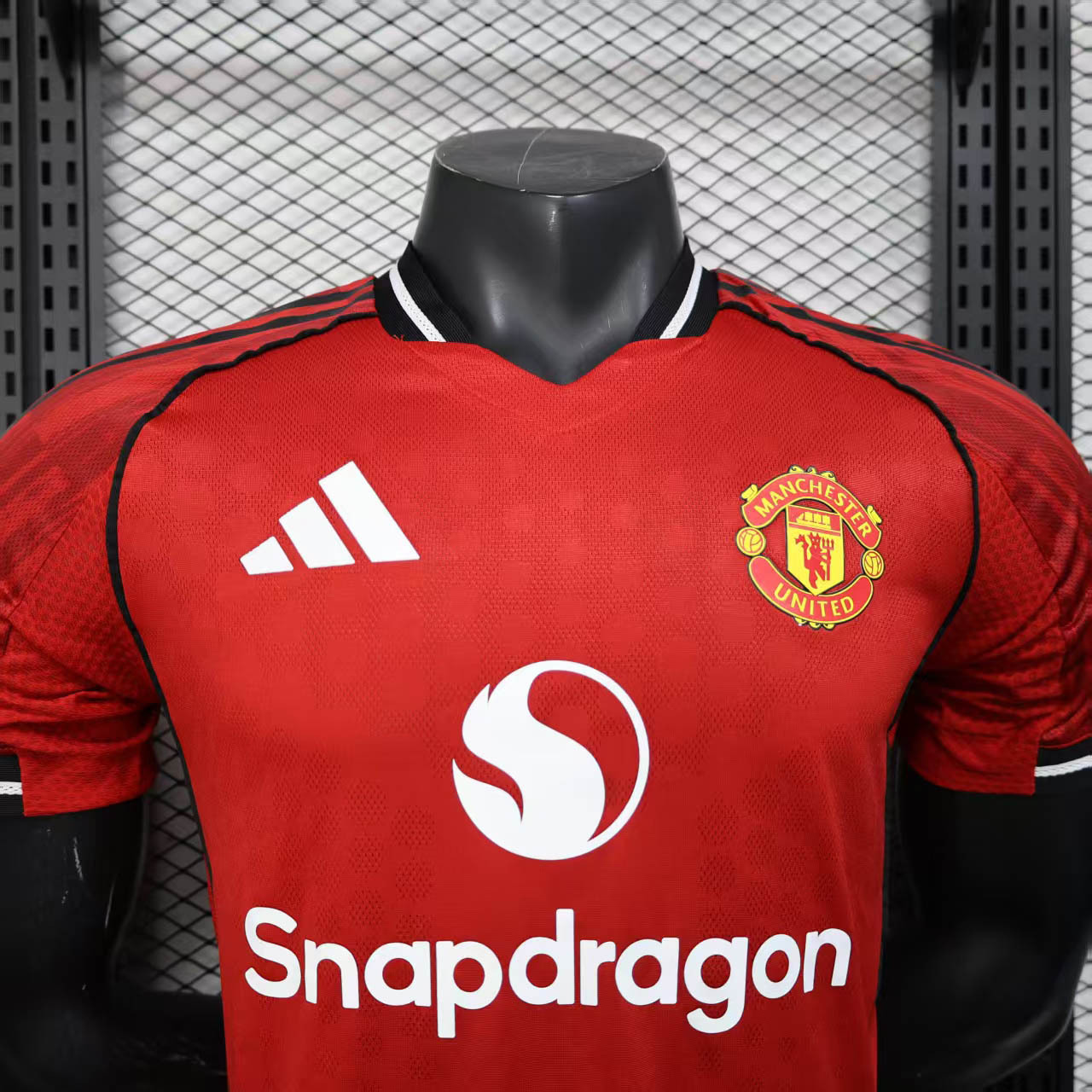 Manchester United Home Jersey Shirt 2025/26 - Image 3