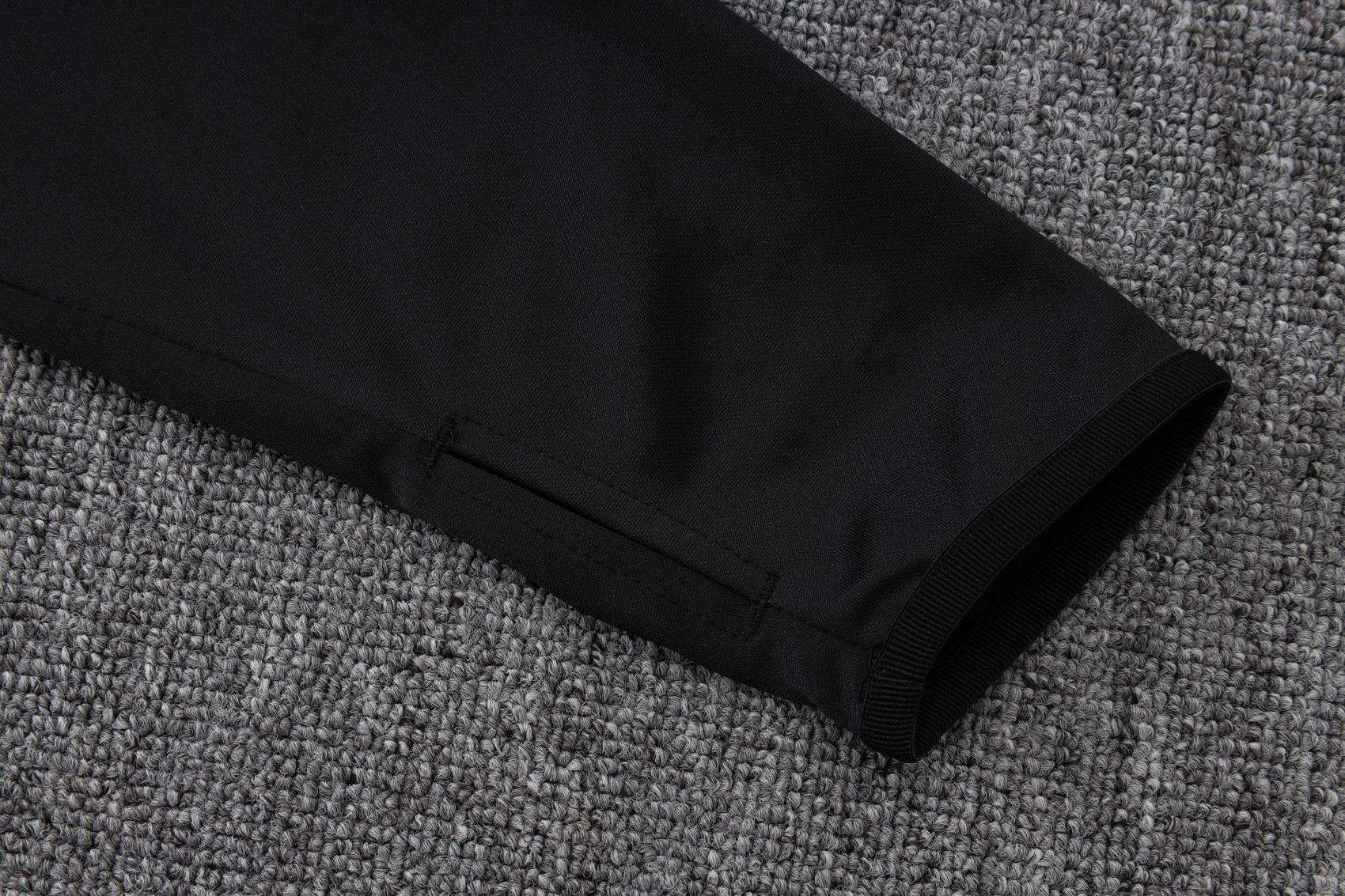 Bayern Munich Training Kit (Sweatshirt+Pants) Deep Green 2025/26 - Image 5