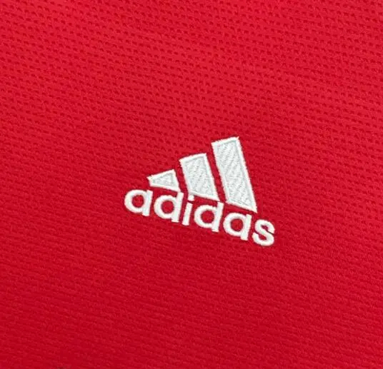 Manchester United Retro Home Football Jersey Shirt 2021/22 - Image 6