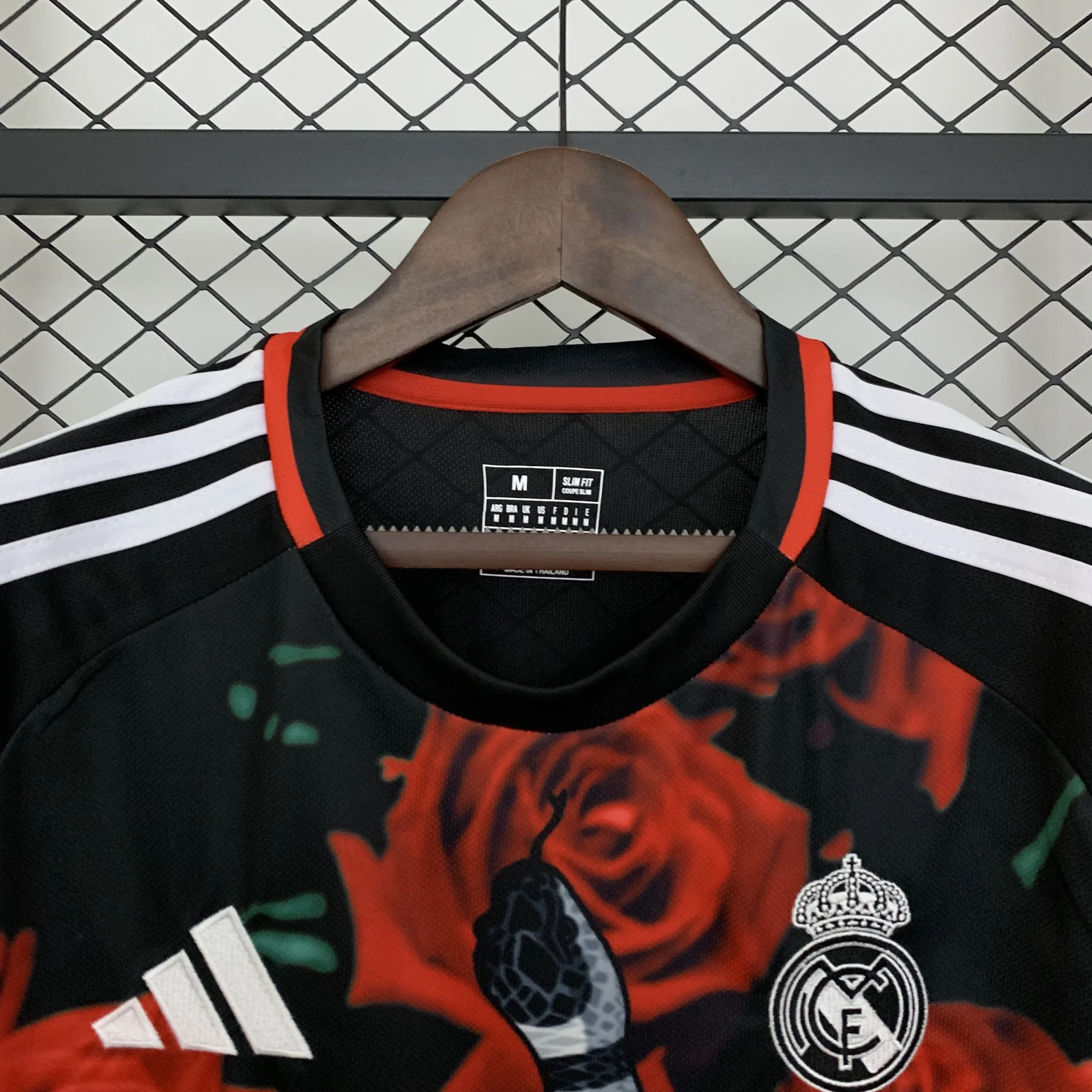 Real Madrid Soccer Jersey Rose & Snake Special Edition Custom Shirt 2025/26 - Image 3