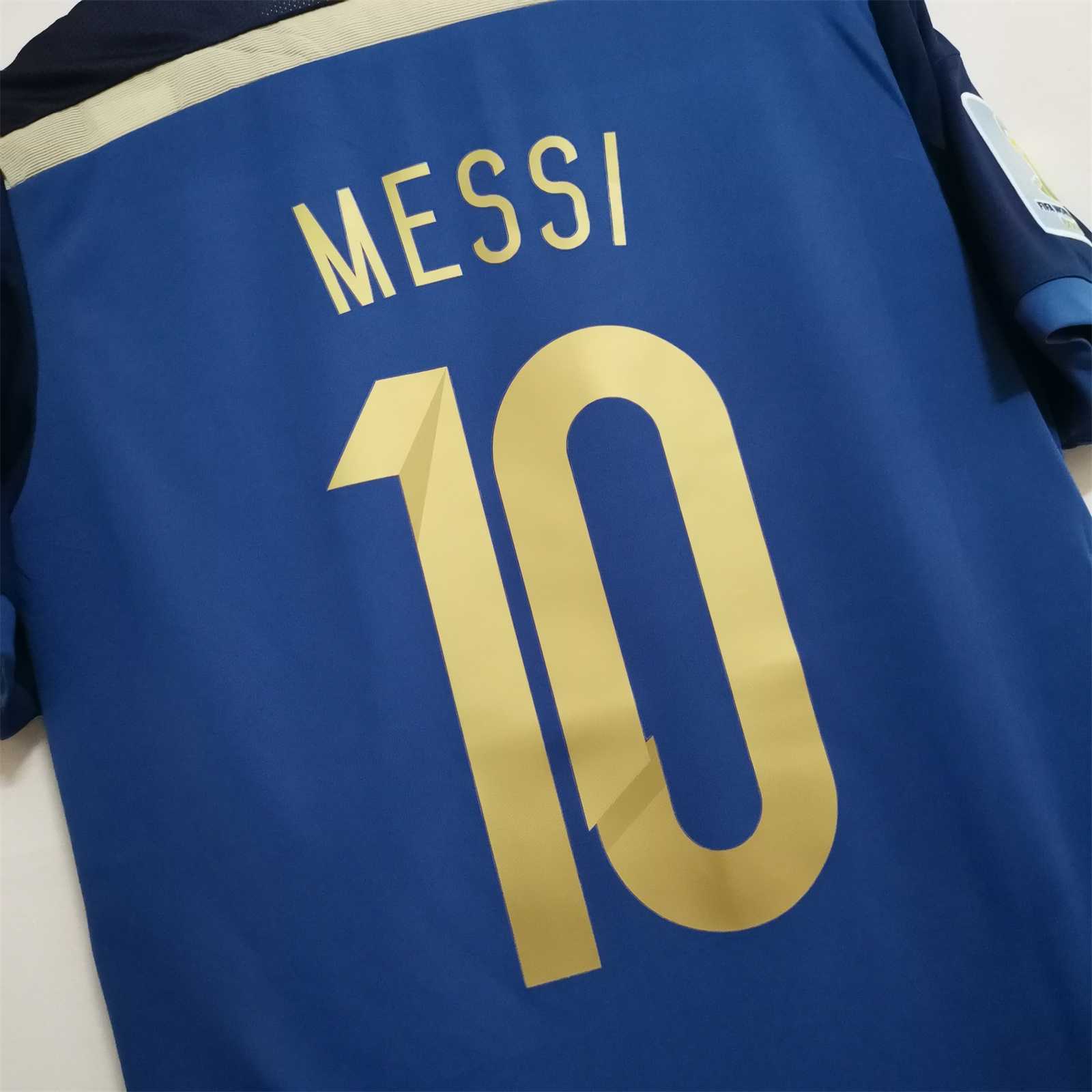 Messi #10 Argentina Retro Jersey Away Football Jersey 2014 - Image 5