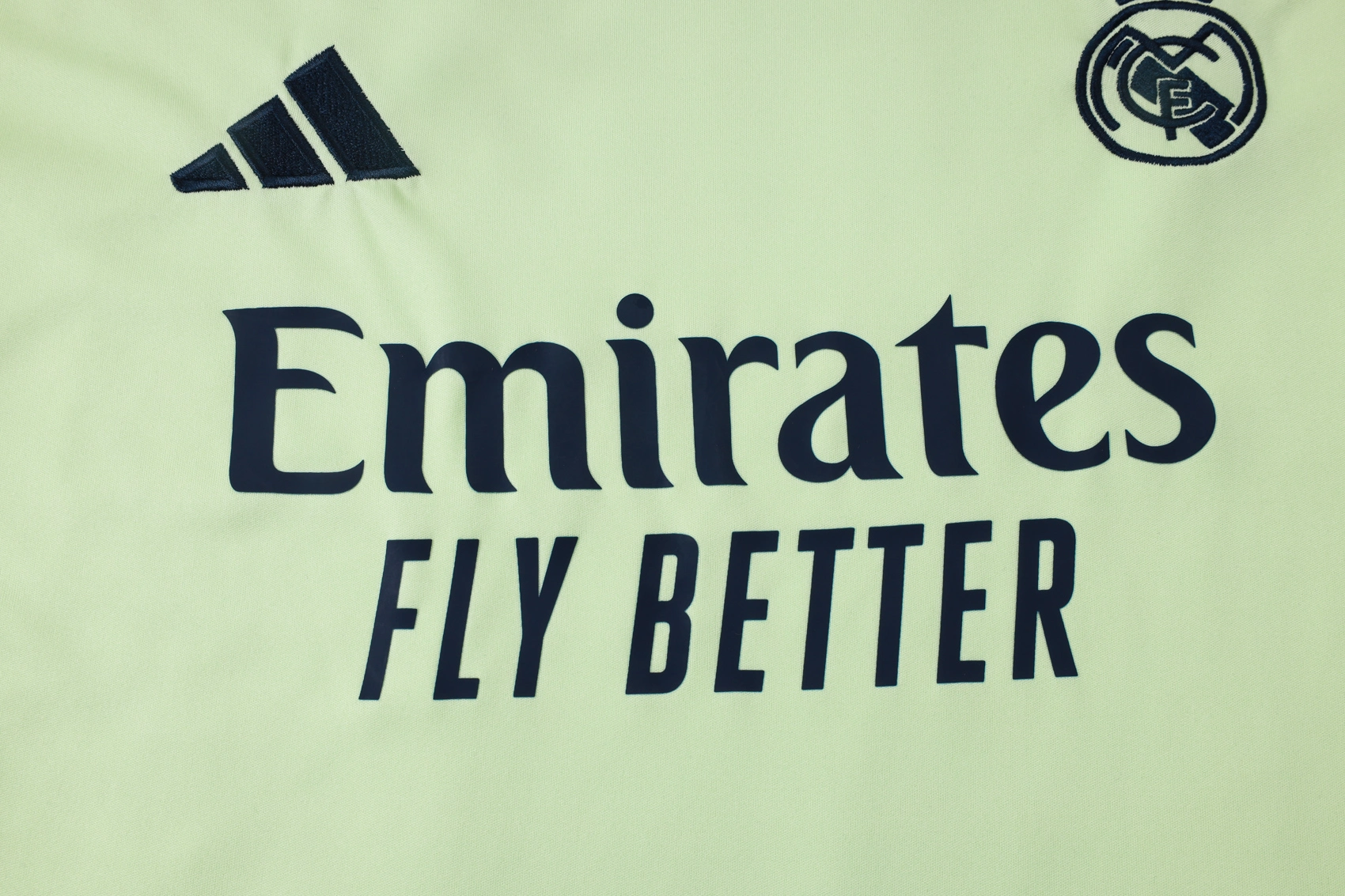 Real Madrid Sleeveless Training Kit Green 2025/26 - Image 3