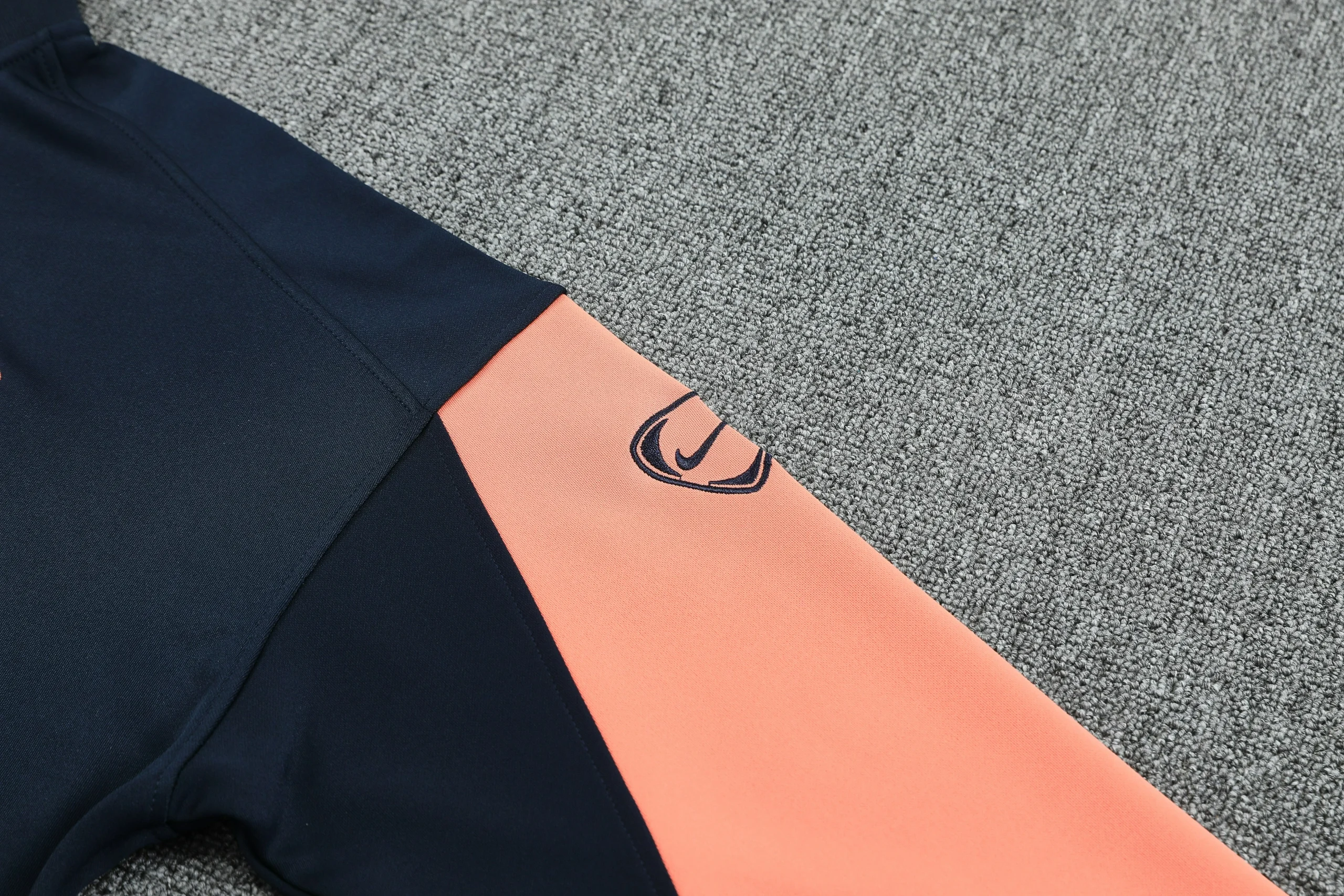 Barcelona Training Kit (Jacket+Pants) Royalblue 2025/26 - Image 5