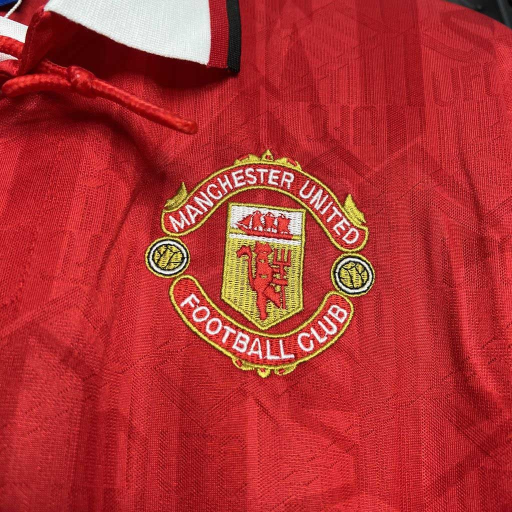 Manchester United Retro Home Football Jersey Shirt 1992/94 - Image 4