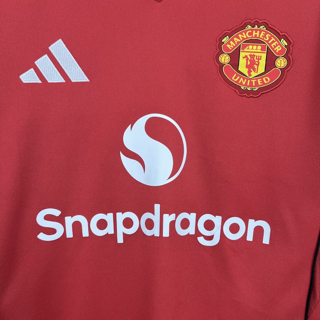 Manchester United Home Football Jersey Shirt 2025/26 - Image 3