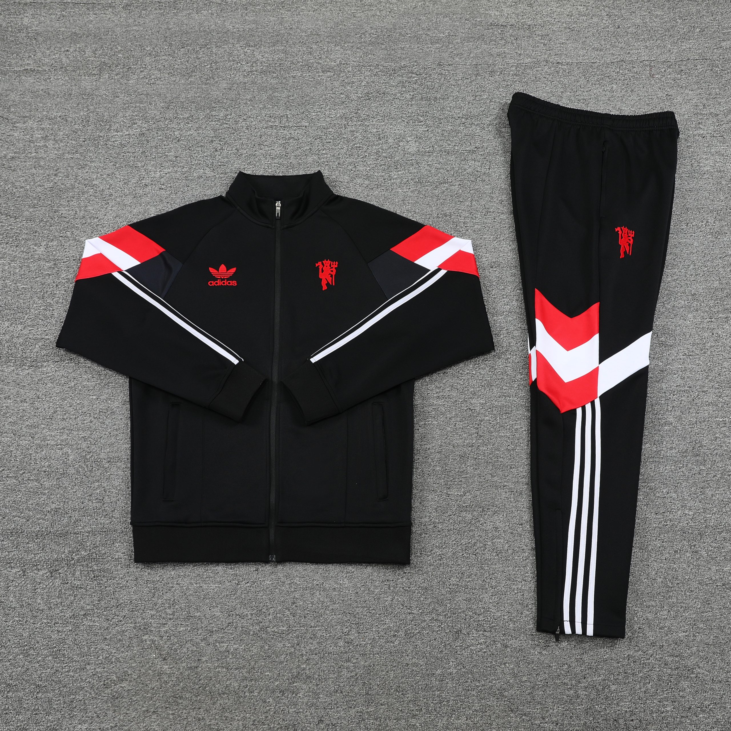 Manchester United Training Kit (Jacket+Pants) 2025/26 - Image 5