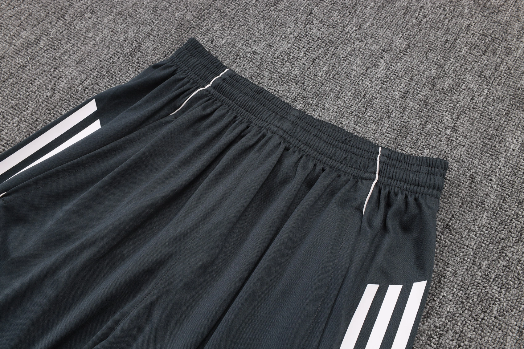 Real Madrid Training Jersey Kit Gray 2025/26 - Image 3