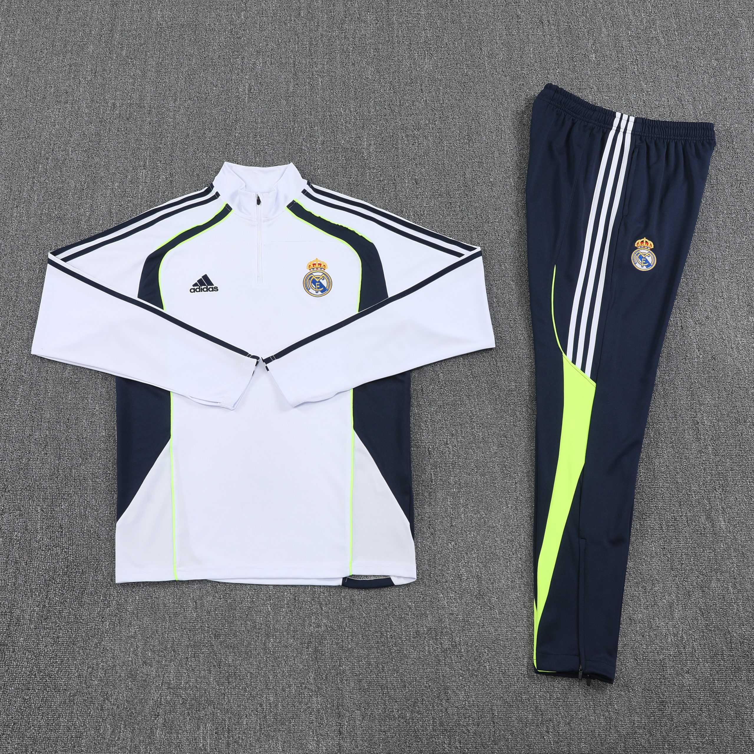 Real Madrid Training Kit (Sweatshirt+Pants) White 2025/26 - Player Version - Image 4