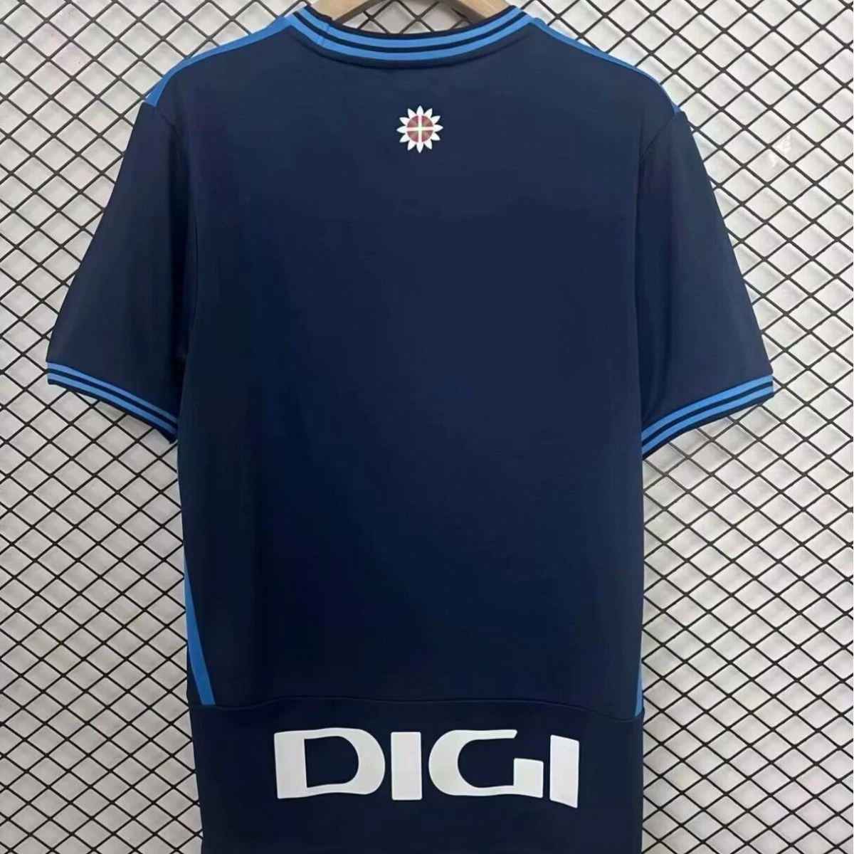 Athletic Club de Bilbao Soccer Jersey Away Custom Shirt 2025/26 - Image 2