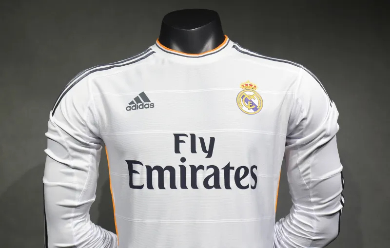 Real Madrid Retro Jersey Home Long Sleeve Soccer Shirt 2013/14 - Image 6