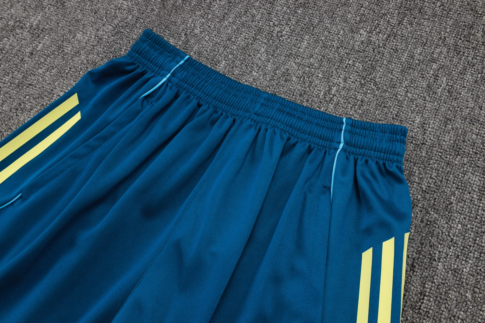 Juventus Sleeveless Training Kit Blue 2025/26 - Image 5