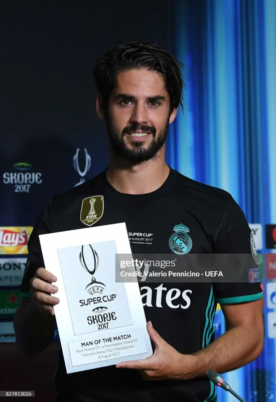 Real Madrid Retro Jersey Away Soccer Shirt 2017/18 - Image 6